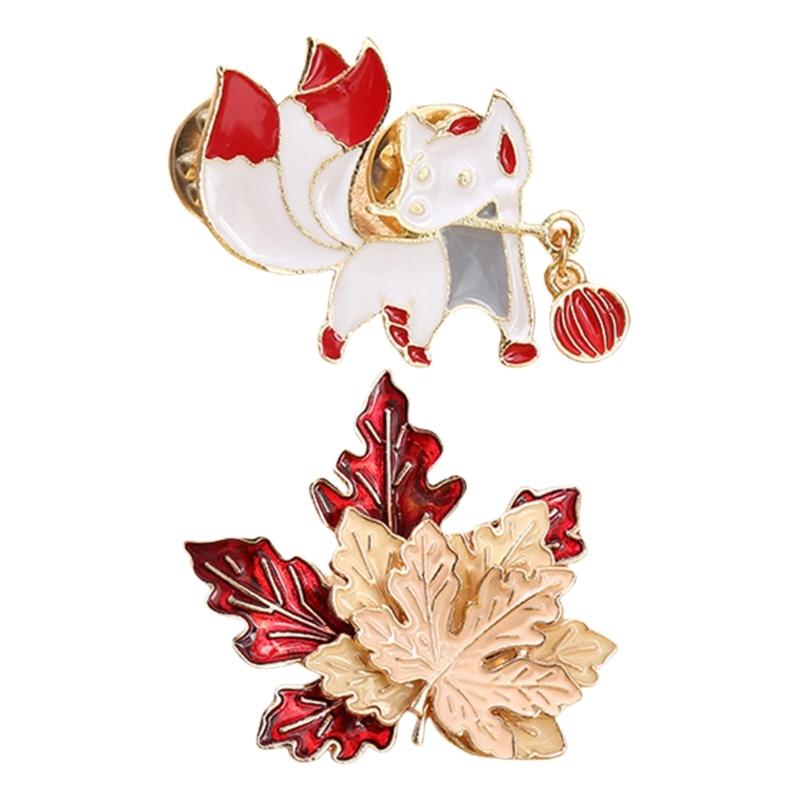 Intricate Carving Animal Maple Leaf Badge Multipurpose Brooch Wearable Jewelry Fashion Laple Pin For Daily Outfits