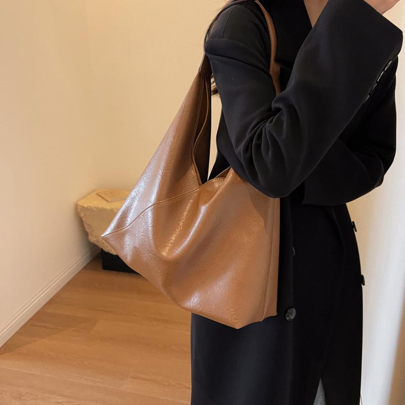 Fashion Design Leather Shoulder Bag for Women 2024 Tend Female Simple Big Underarm Hobo Bag Handbags and Purses