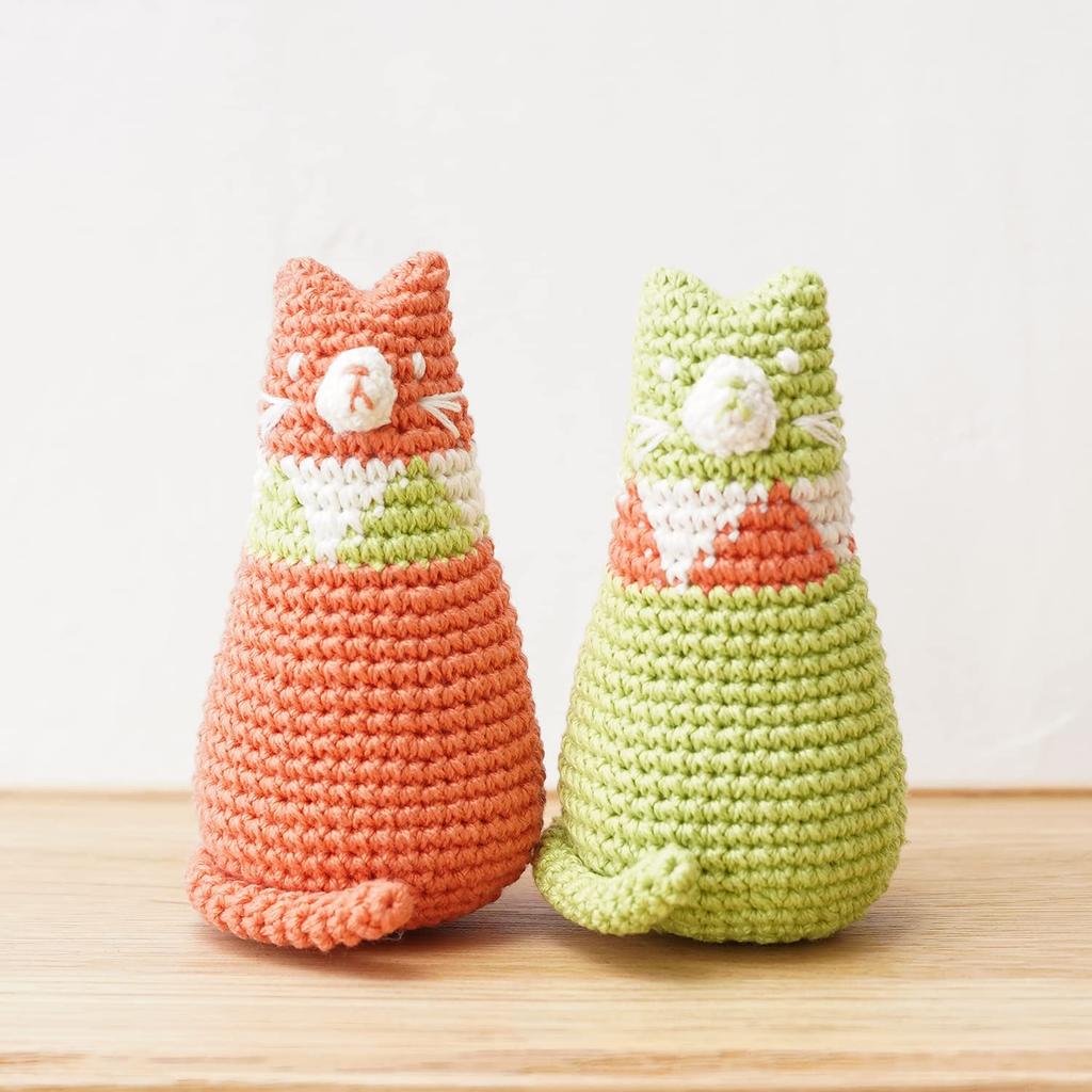 Raw Wool Itohenlab Knitting Kit #9-9 Sitting Cat