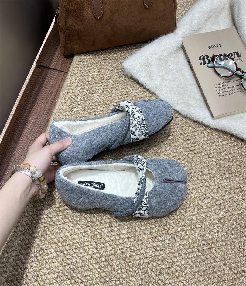Retro Style~ Small Man Inner Height Increase Flat Ballet Shoes Women's 2025 Spring and Autumn New Temperament Bow Shoes