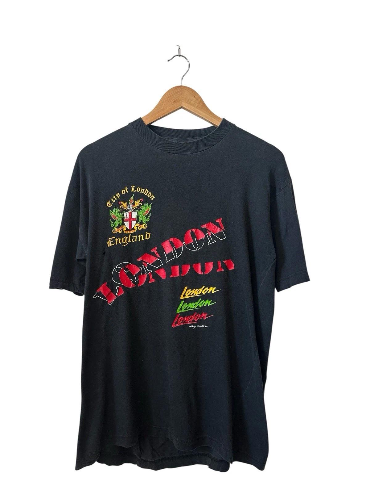 

Vintage London England T Shirt Men’s Medium Black 90’s Tourist Distressed Faded S
