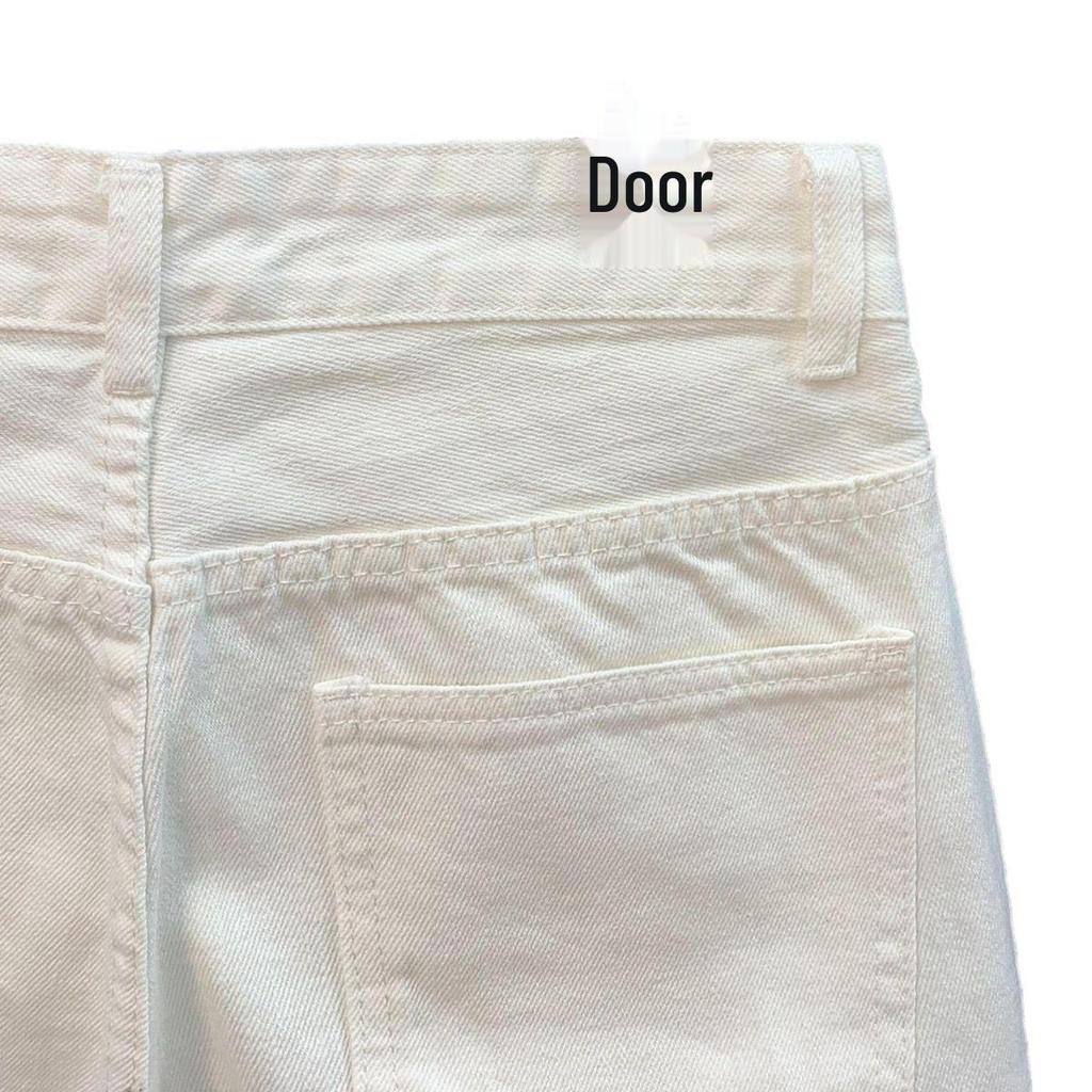 Herren Trendige Weiße Distressed Denim Shorts mit Cat Whisker Details