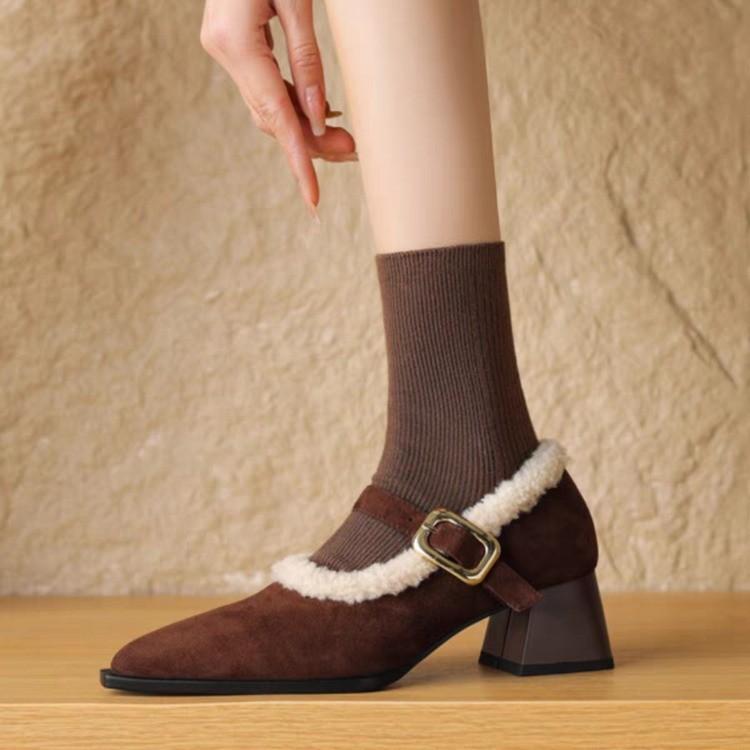 French retro single shoes 2024 winter new black thick heel Mary Jane shoes women's plush shoes pointed low heel