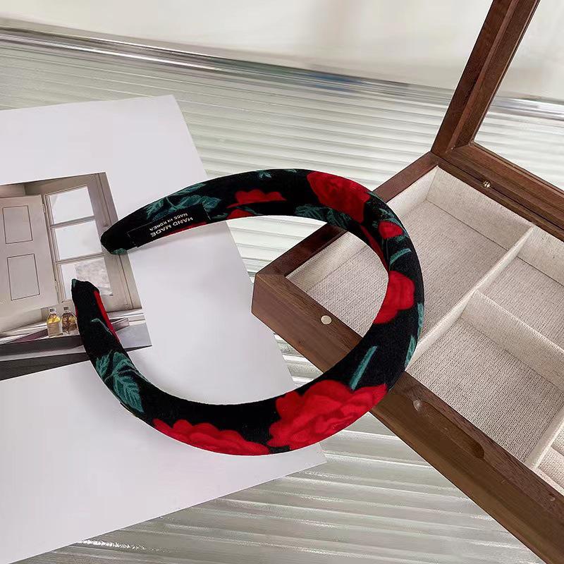 Women's Retro Korean Christmas Headband: High-End Autumn/Winter Hair Jewelry & Versatile Accessory