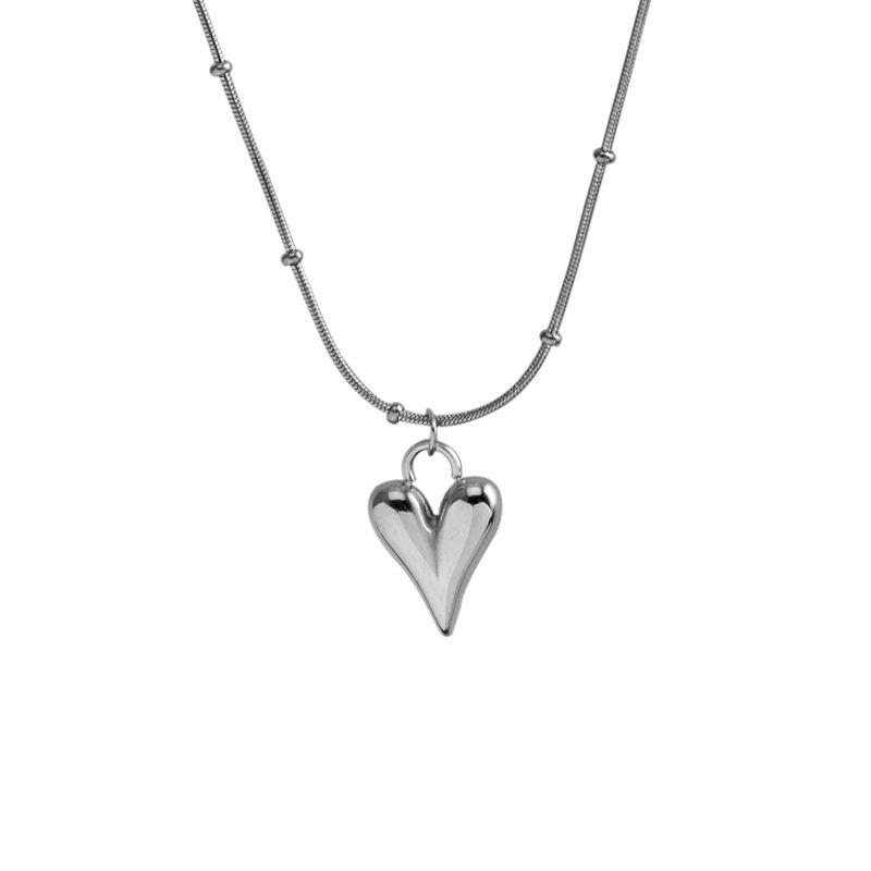 Simple And Elegant Heart Pendant Collarbone Necklace Minimalist Luxury Titanium Steel Chain Women Summer Jewelry