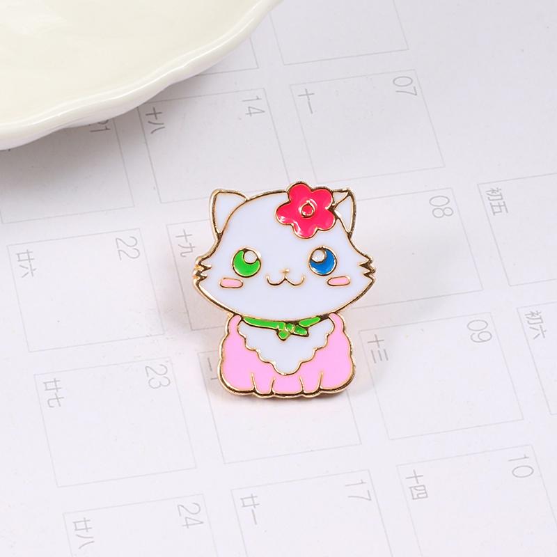 Sweet Cats Fish Bone Brooch Cute Kitten Enamel Pins Bag Lapel Pin Cartoon Animal Custom Badge Jewelry Gifts for Kids Girl Friend