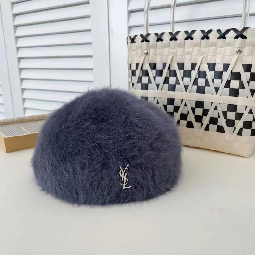 

Rabbit fur wearing forward hat female autumn and winter versatile plush beret big head circumference showing face small white hat tide Adult (55-58cm) темно-сірий колір