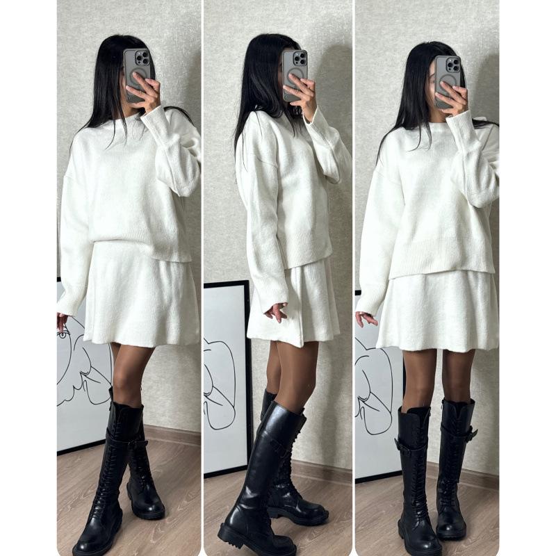 2024 Autumn European & American College Style Knitted Sweater and Skirt Set for Women