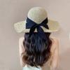 Sommer Strand Strohhüte für Damen 11 cm breite Krempe Faltbarer Sonnenhut Schwarzes Schleifenband Damen Eimerhüte Outdoor Tragbare Schirmmütze