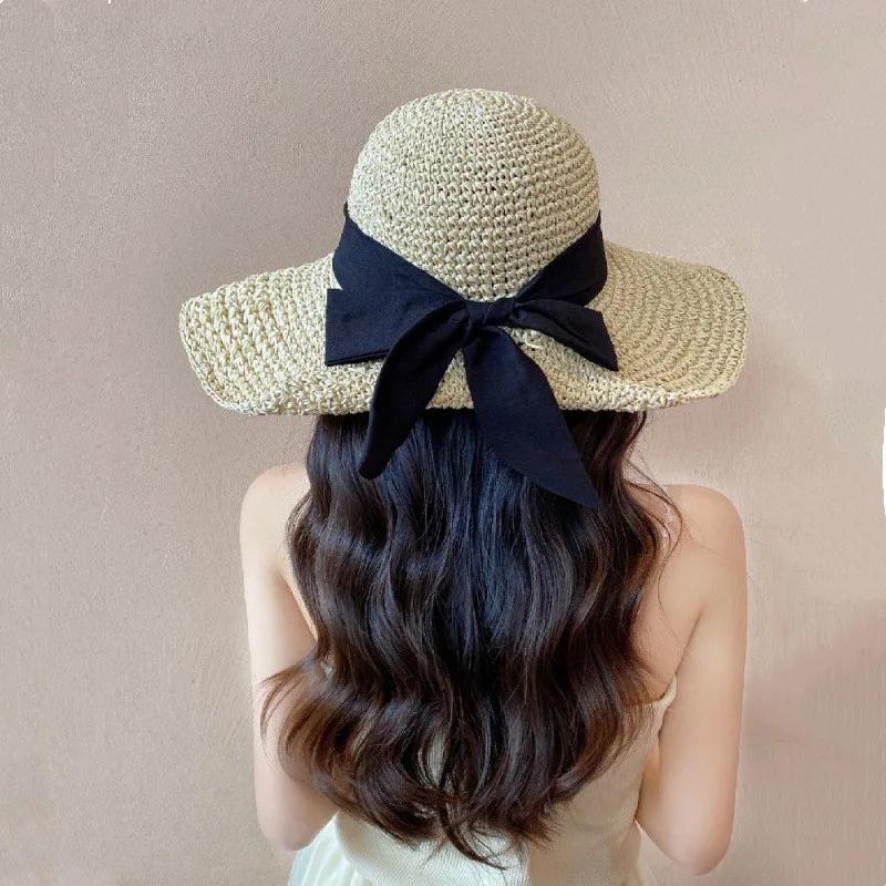 Sommer Strand Strohhüte für Damen 11 cm breite Krempe Faltbarer Sonnenhut Schwarzes Schleifenband Damen Eimerhüte Outdoor Tragbare Schirmmütze