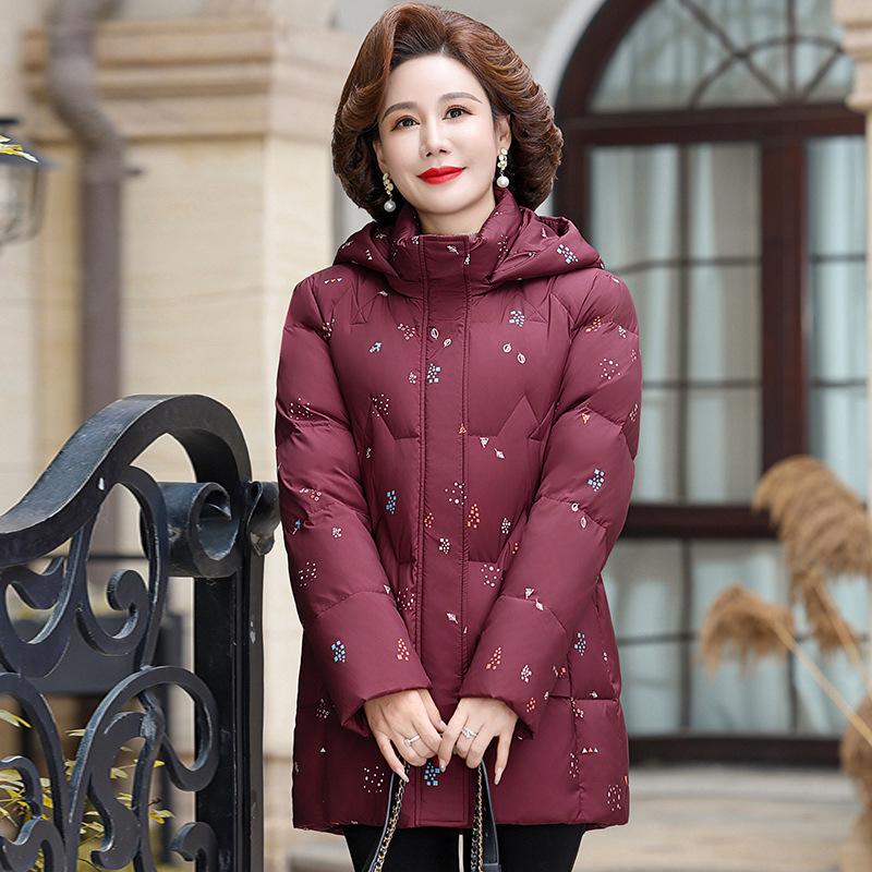 Stylish Plus Size Down Jacket for Mid-Aged & Elderly Women - Thick Short Winter Coat for Mothers, Grandmothers, Wives