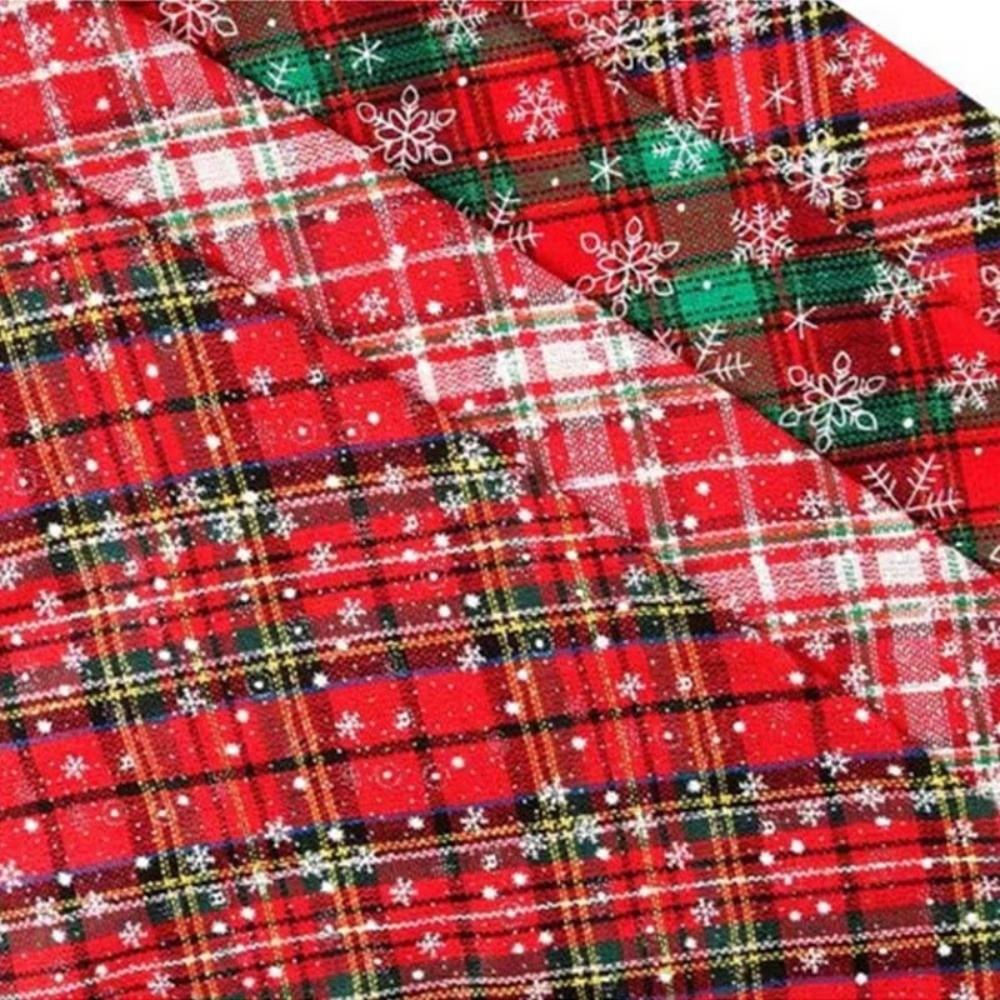 Reversible Design Pet Scarf Buffalo Plaid Pet Neckerchief Christmas Decoration