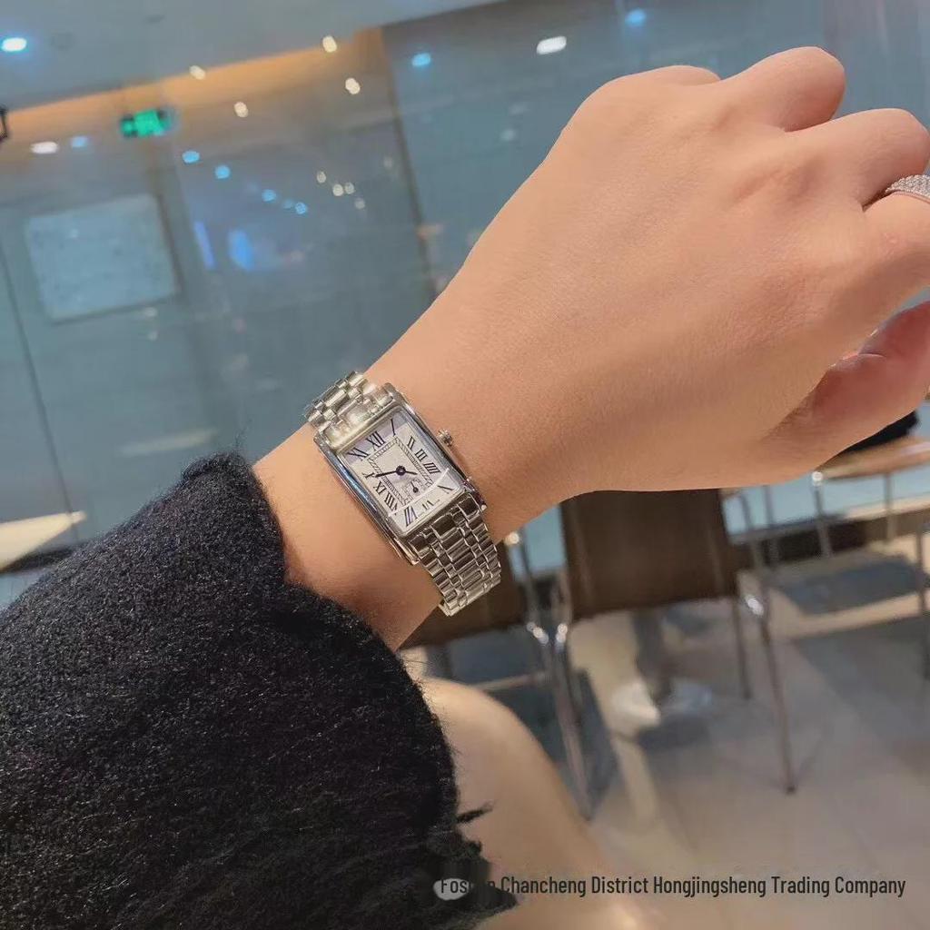 Armbanduhr der Internet-Berühmtheit Dai Zhuo Series mit Stahlarmband, quadratischen römischen Ziffern, Zwei-Zeiger-Design und Danny Road-Branding