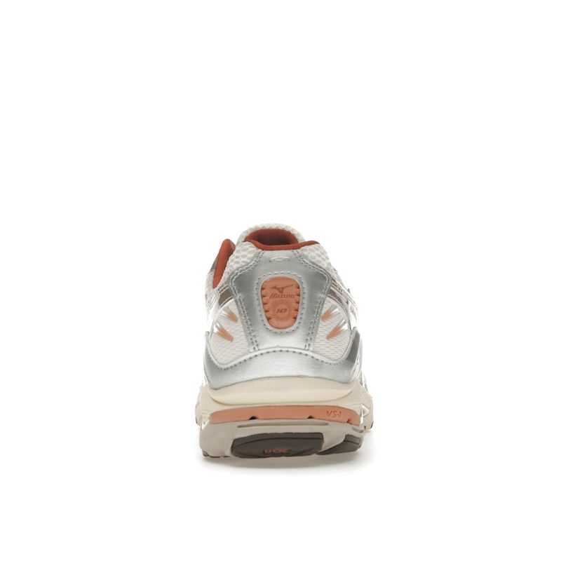 Mizuno Wave Rider 10 Shifting Sand Snow White Unisex Sneakers Cream D1GA243102