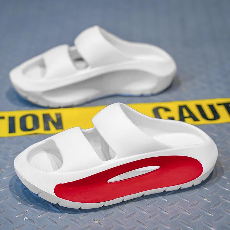 New Men Sandals Beach Slippers Summer Outdoor Garden Shoes Casual Thick Sole Clog Sandals Male Beach Shoes