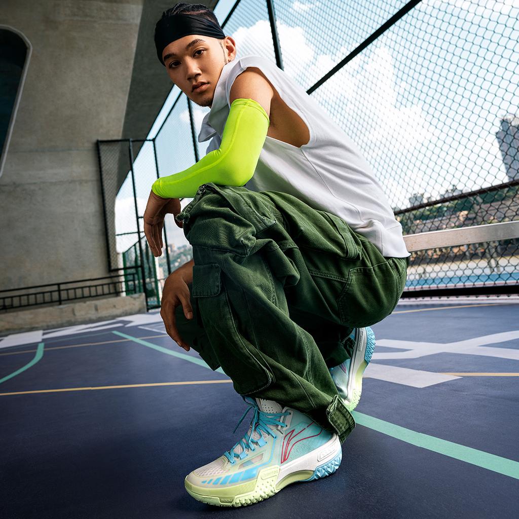 Li Ning Jie Ao Basketball Shoes Men's Mid top Ecru ABFT035-2