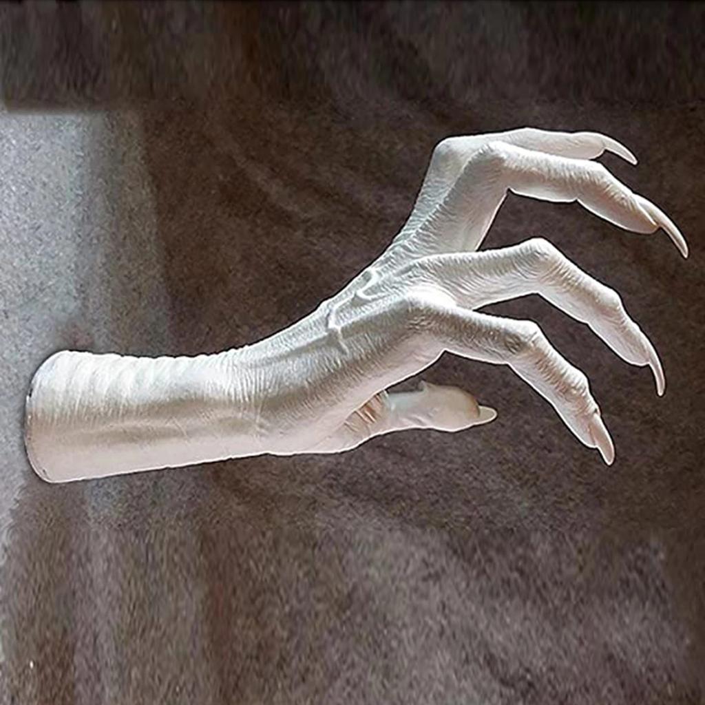 Witch Hand Wall Hanging Wall Hanger Decoration Wall Simulation Devil Hands Statue 3D Freehand Sculpture Resin Decorative Art