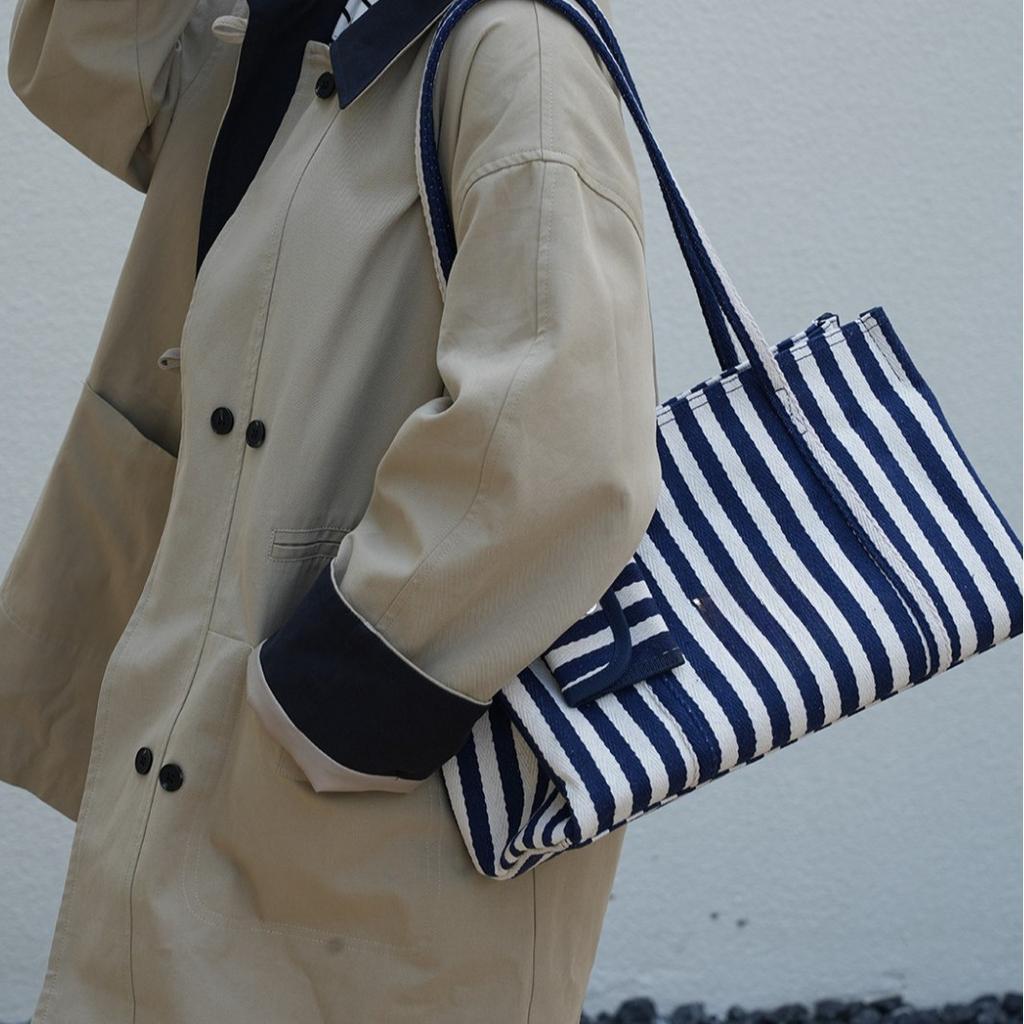 Tote Bag Women's Striped Series Lightweight Commuting Large Capacity Lazy Style Shoulder Bag