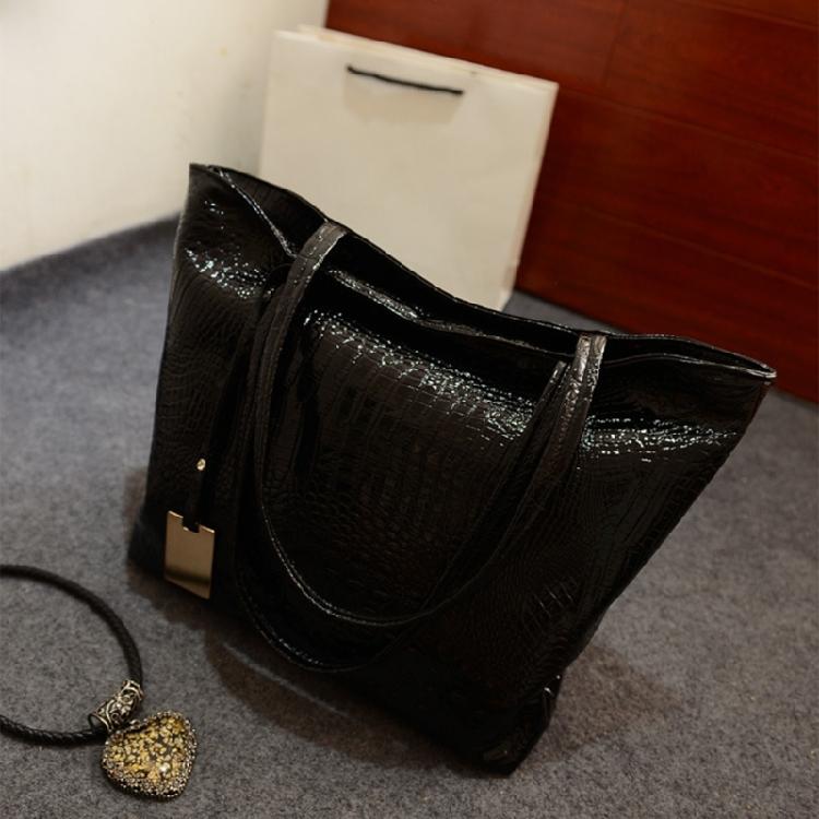 PU Leather Shoulder Bag Metallic Alligator Pattern Handbag for Easy Organization