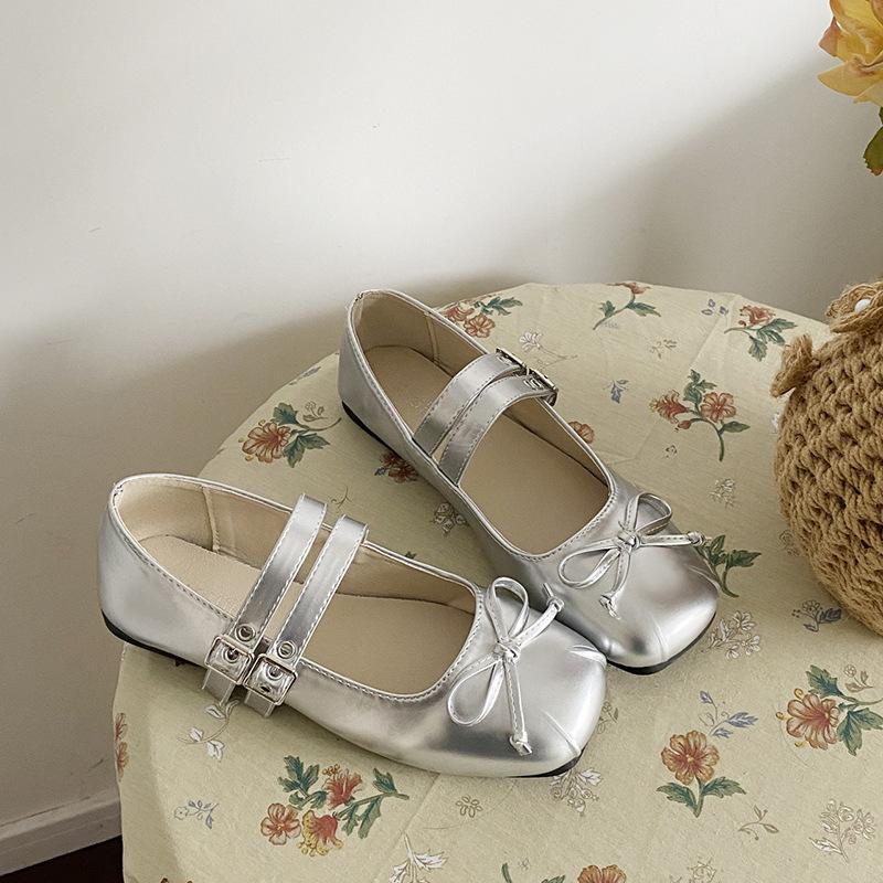 

Белые квадратные туфли в стиле ретро с французским легким ртом на плоской подошве женские летние туфли 2025 года с юбкой балетки Мэри Джейн 40 серебряный