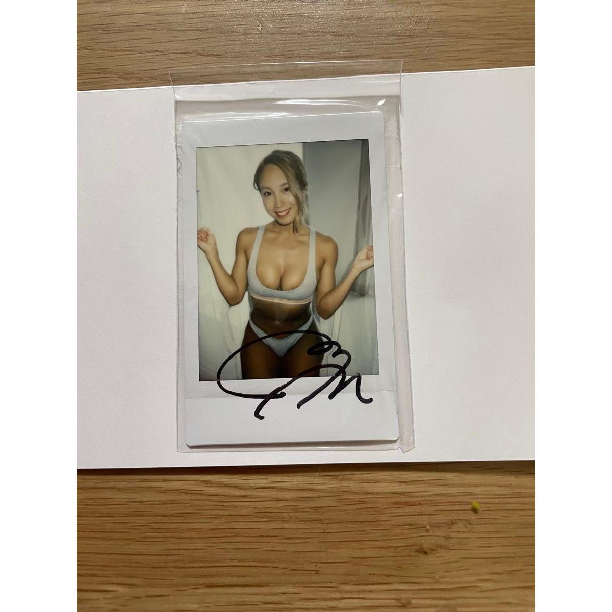 Used Minori Inudo DVD purchase bonus autographed check