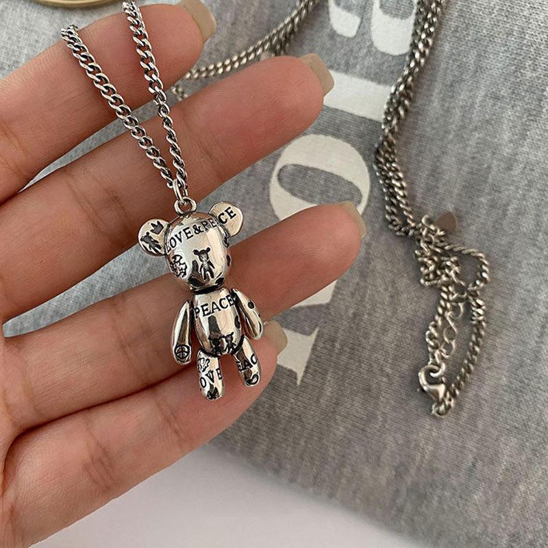Korean Graffiti Little Bear Necklace: Retro Hip Hop Clavicle Chain for Women