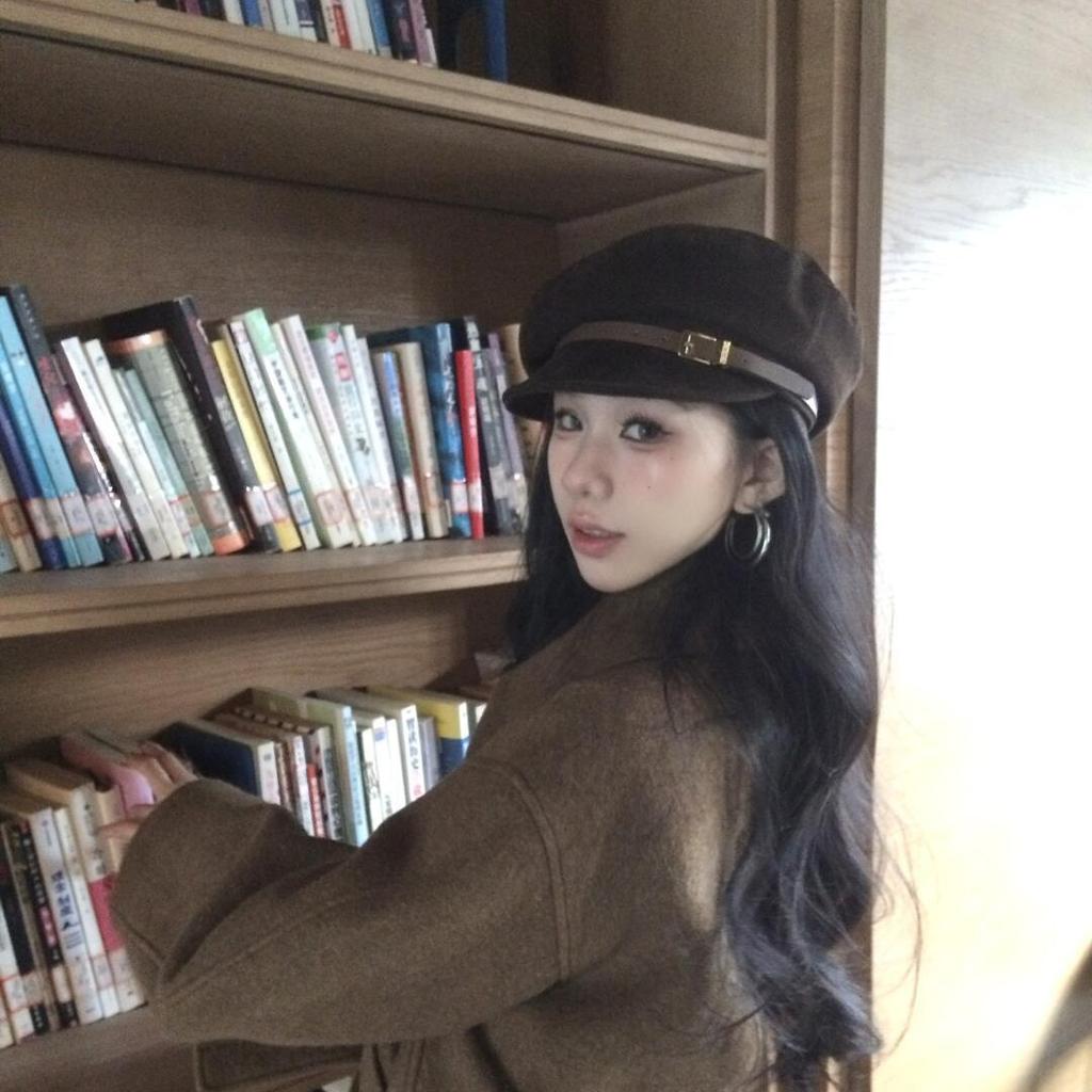 Korean Style British Retro Painter Hat Autumn and Winter Wide Brim Small Suede Beret Showing Face Retro Fashion