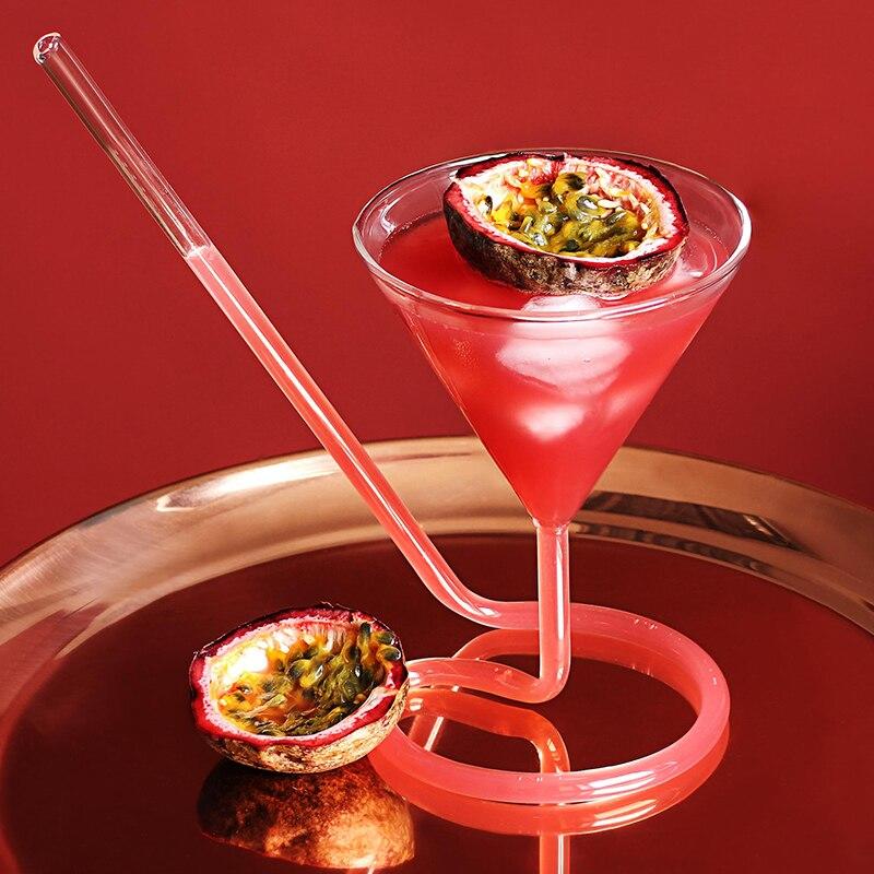 Creative spiral straws, cocktails, bars, parties, martinis, champagne, coupons, vase, charm.