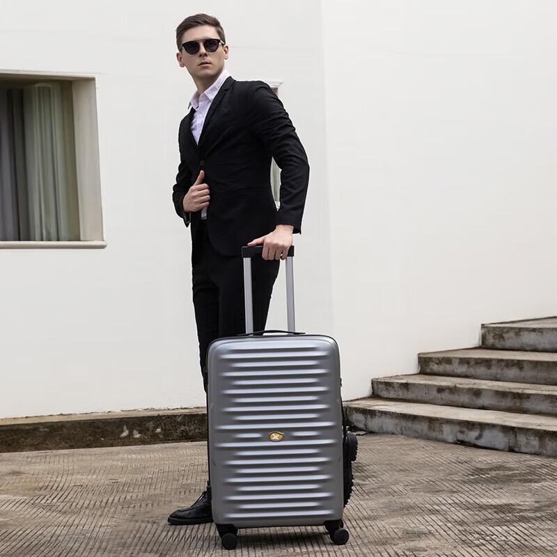 

MGOB PC Spinner Luggage