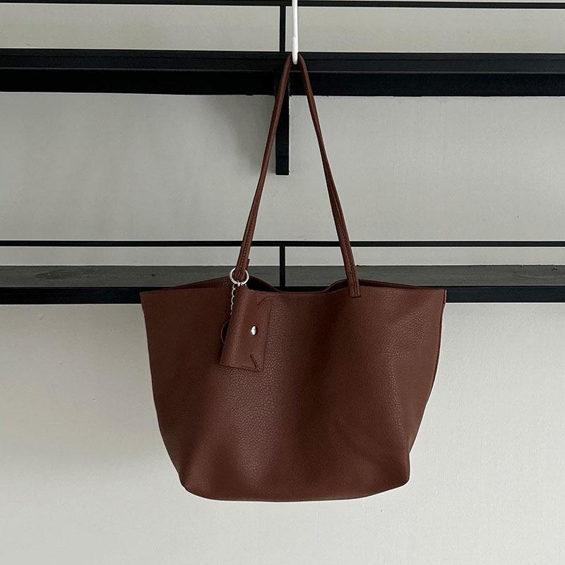 

Женские сумки большой вместимости, мягкие кожаные сумки-тоут, новые модные сумки через плечо, корейские сумки для отдыха, универсальные женские сумки с текстурой для переноски