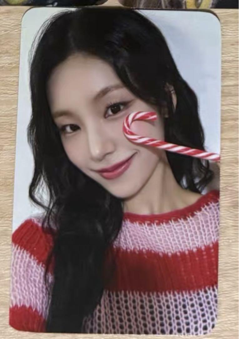 

[USED] ITZY Yeji Singapore autograph session bonus trading card