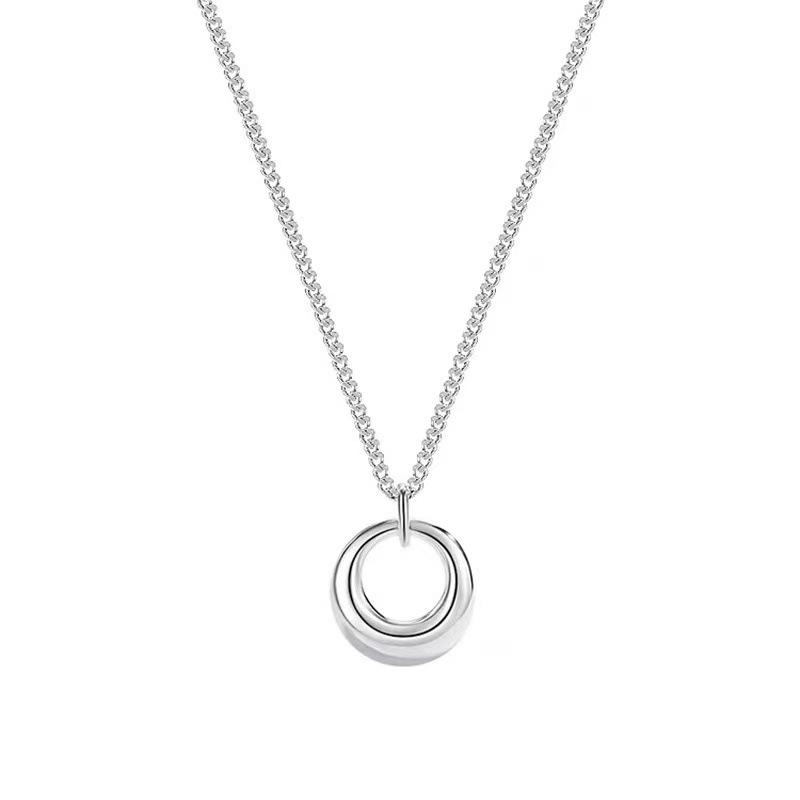 Geometric Circle Ring Necklace for Women Ins Style Fashionable Simple Niche Design Light Luxury Fresh Collarbone Chain