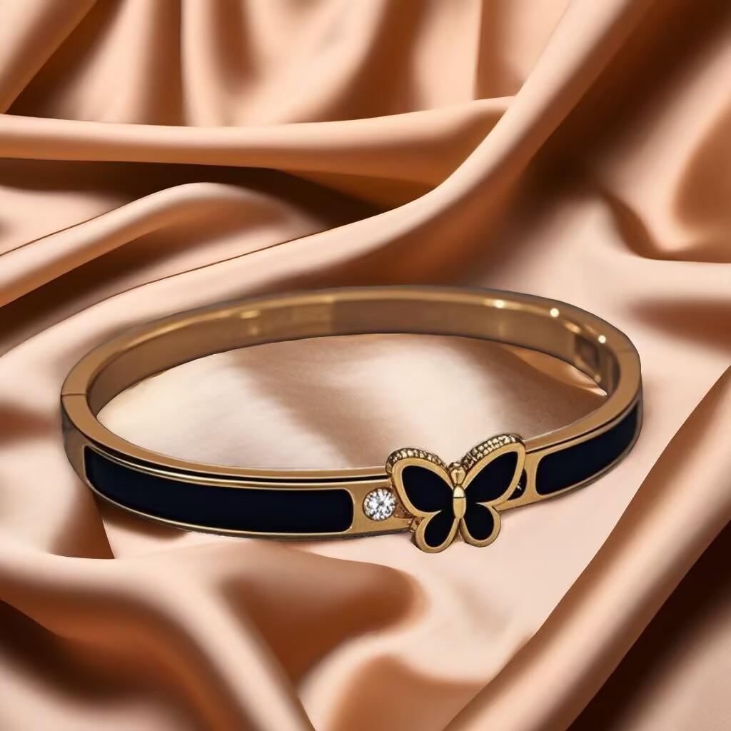 Colorfast Titanium Steel Butterfly Bracelet for Girls & Women – Versatile, Fashionable Hand Jewelry