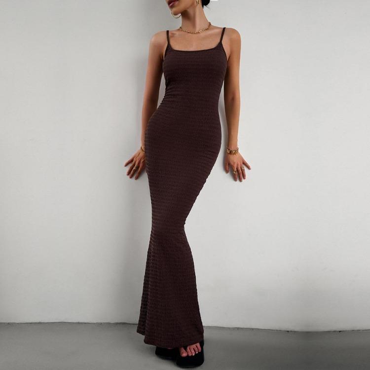 שמלת סריג סקסית בגזרה צמודה לנשים עם צווארון קולר, צבע אחיד, עוטפת את הירך, סתיו חורף