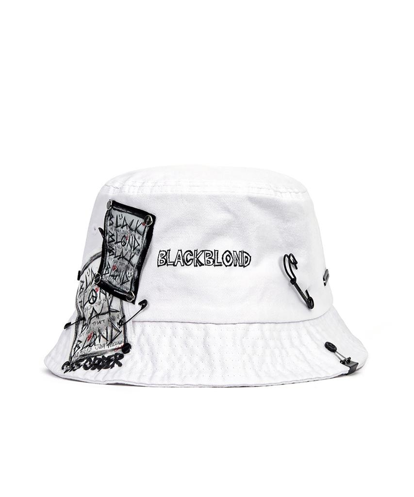 BLACKBLOND Bibbidi Disorder Patch Bucket Hat (White)