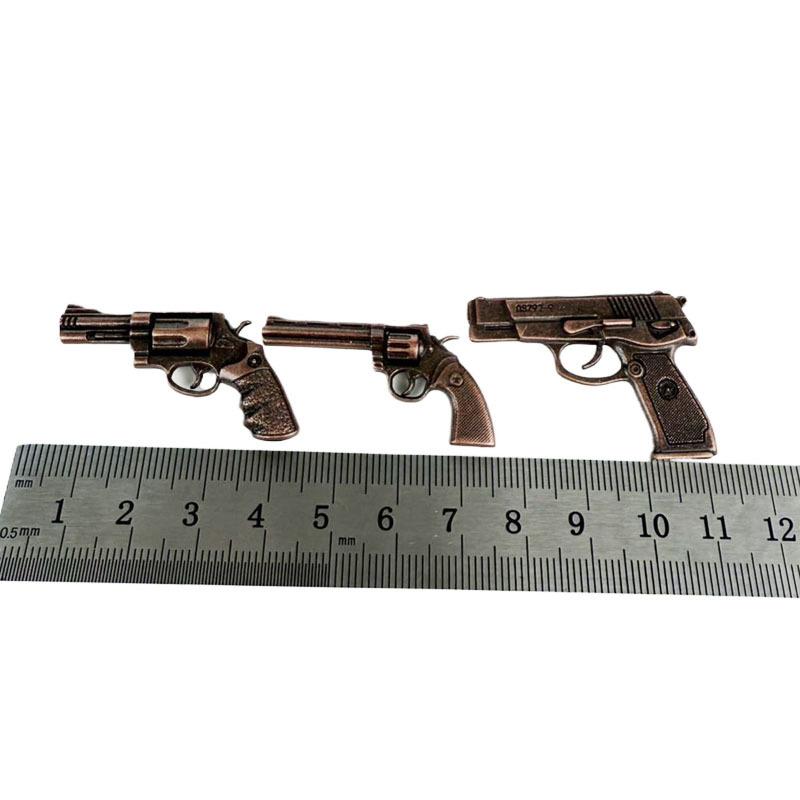 1/12 Dollhouse Mini Revolver Shooting Toy Dollhouse Figurines Soldier Scene Decoration Accessories Dolls House Photo Props
