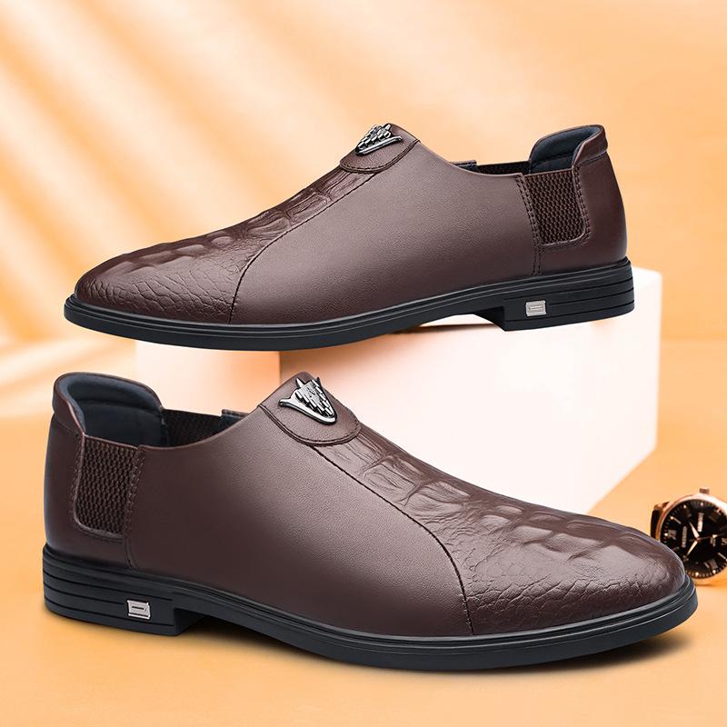 New Spring and Autumn Casual Men's Single Shoes Doudou Shoes Embossed Crocodile Pattern Casual Leather Shoes Lazy Shoes One Pedal Loafers Men's Shoes
