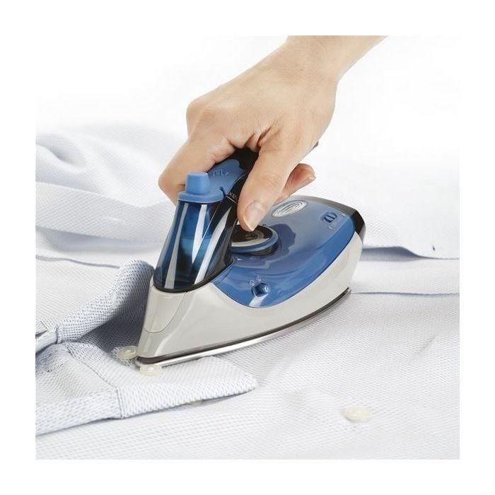 Fer à repasser de voyage - BLACK &amp; DECKER - BXIR1000E - 100W - 120V et 240V - 50g/mn - Semelle inox
