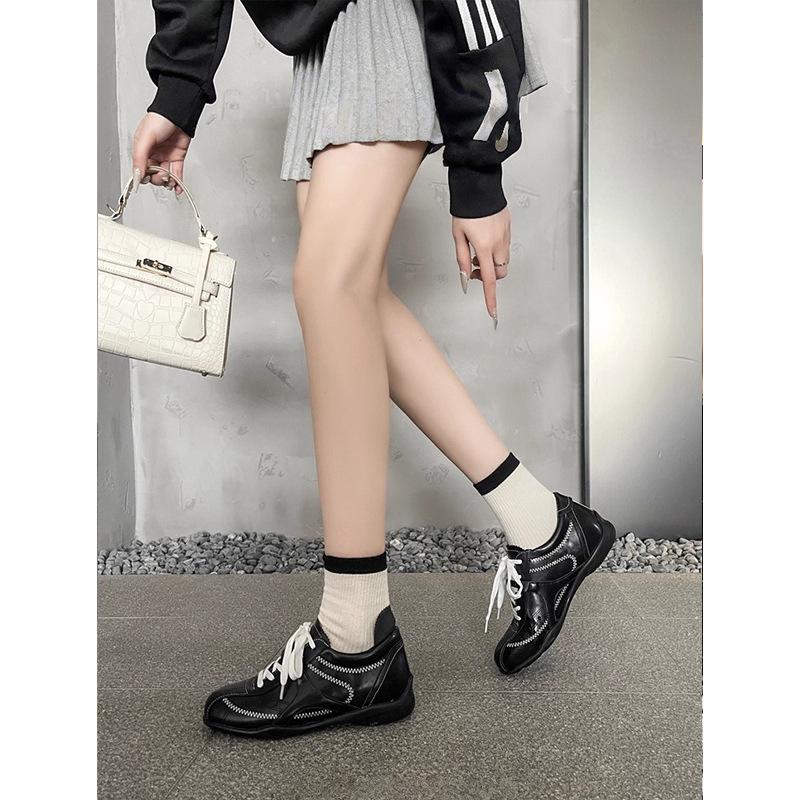 Retro feet small low-top board shoes women's autumn 2025 new fashion versatile student sports and leisure moral training shoes