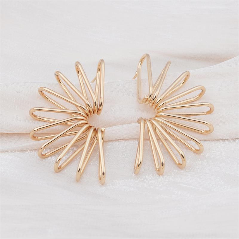 Exaggerated Irregular Fan C Shape Radiation Drop Earrings for Women Brincos Simple Party Hollow Geometry Jewelry Wholesale