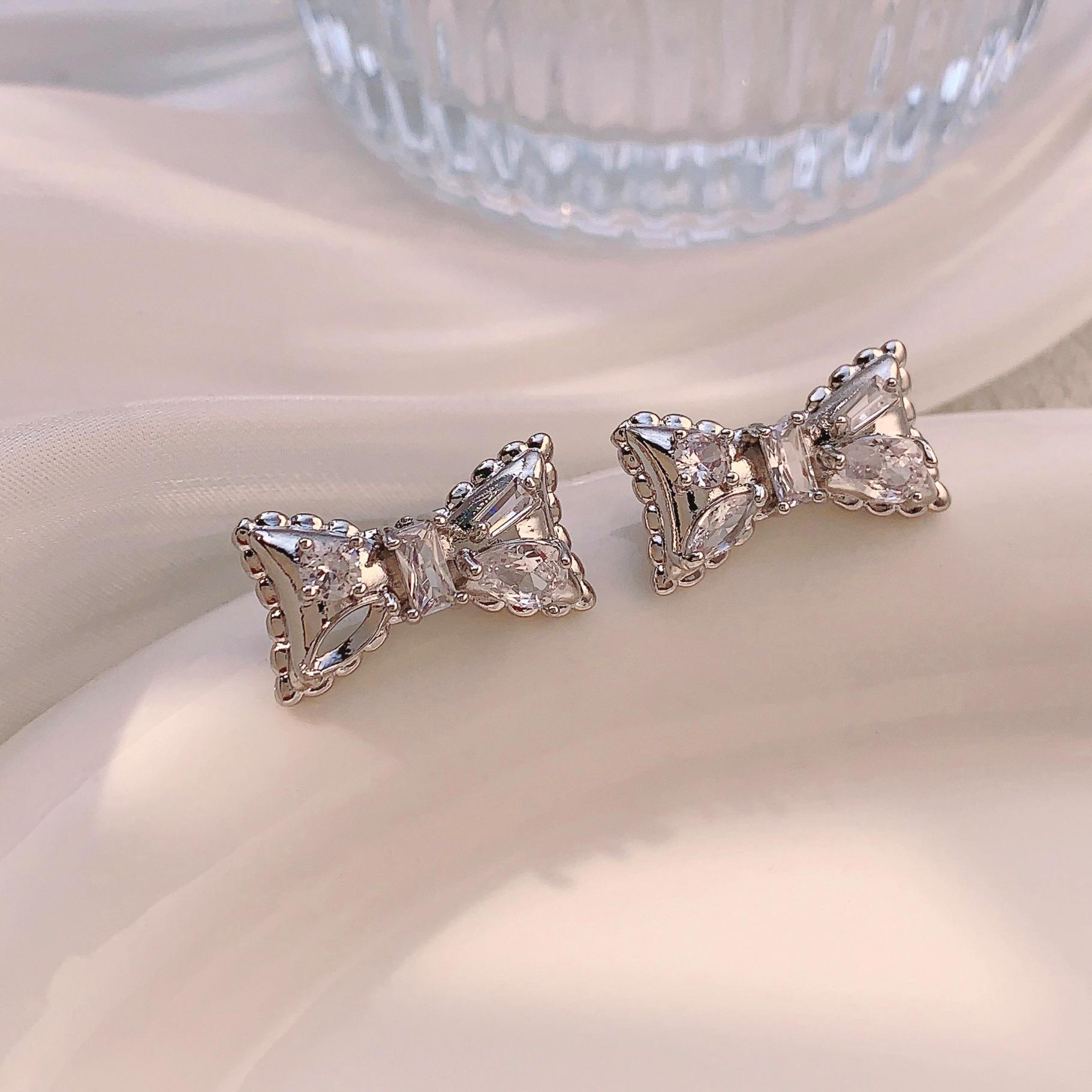 2023 Light Luxury Bow Zirconia Stud Earrings for Women: Autumn/Winter High-End Niche Design