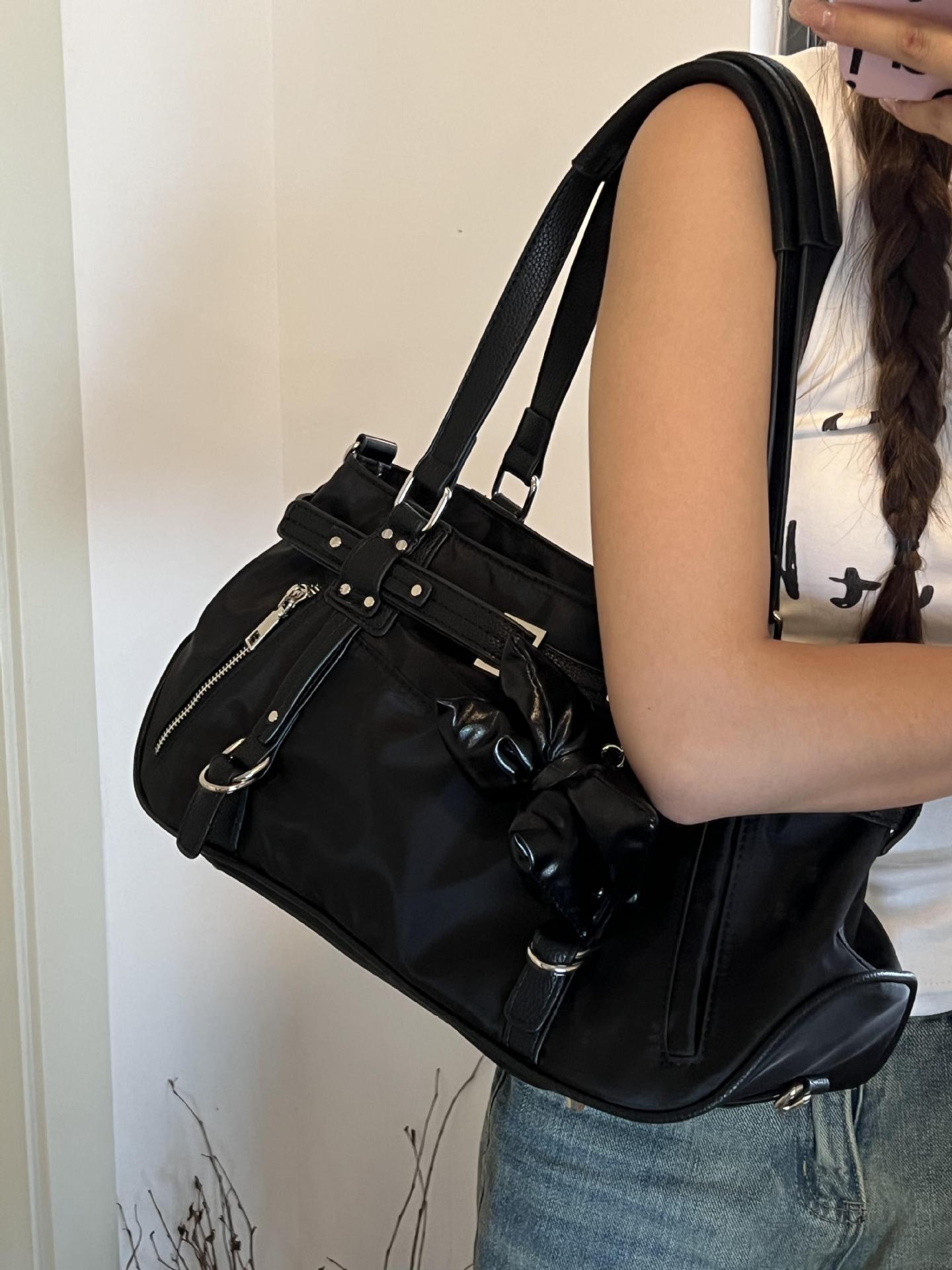 

Повседневный дизайн под мышкой, девчачий стиль прически, текстура ниши, сладкая вместительная сумка-саквояж Baotou с вентилятором под ней