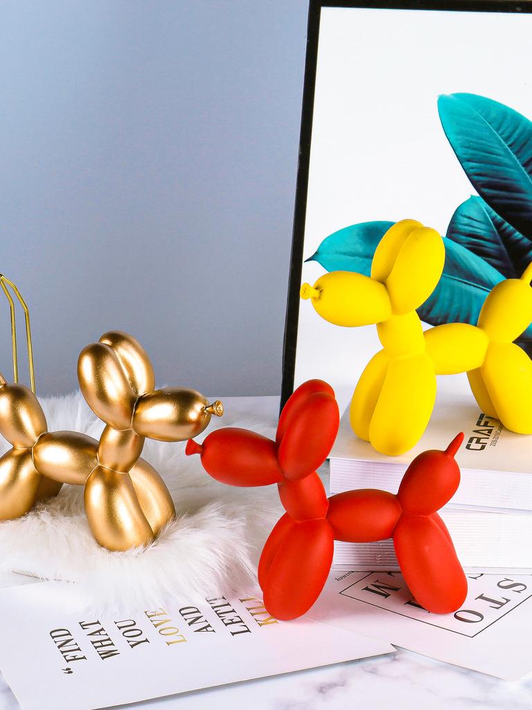 Nordic Minimalist Resin Balloon Dog Sculpture for Home Decor Bedroom Living Room and Table Decoration Trendy Decorative Figurine