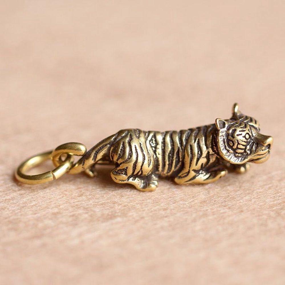 Style 3D Gift Animal Casting Home Office Room Ornaments Tiger Figurine Pendant Keychains Sculpture