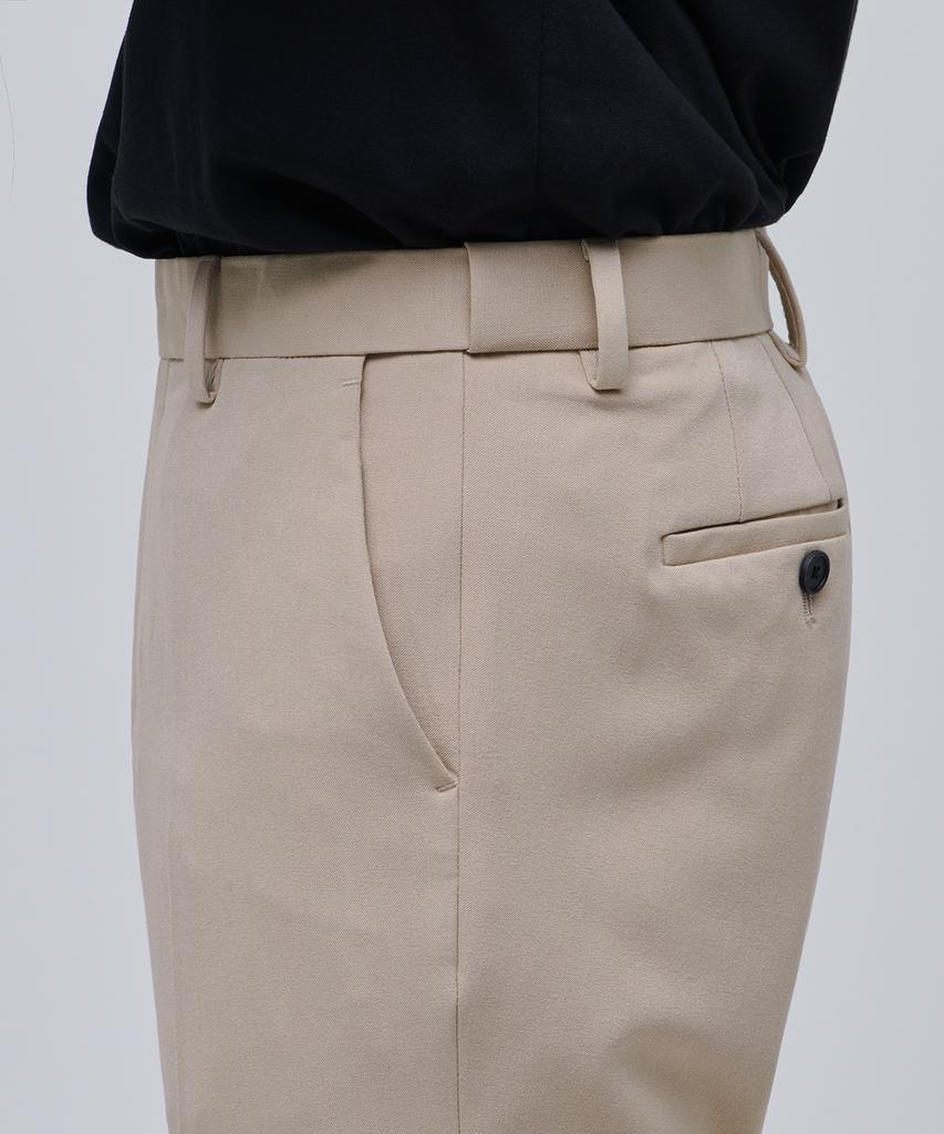 MUSINSA STANDARD Relaxed Tapered Hidden Banding Crop Slacks [Beige]