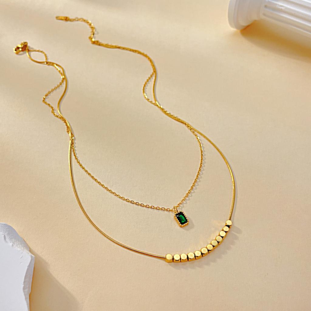 Takı Yeni Ürün Moda Gelişmiş Sense Yeni Çin Zümrüt Zirkon Paslanmaz Çelik Küçük Kare Kolye Kadınlar için