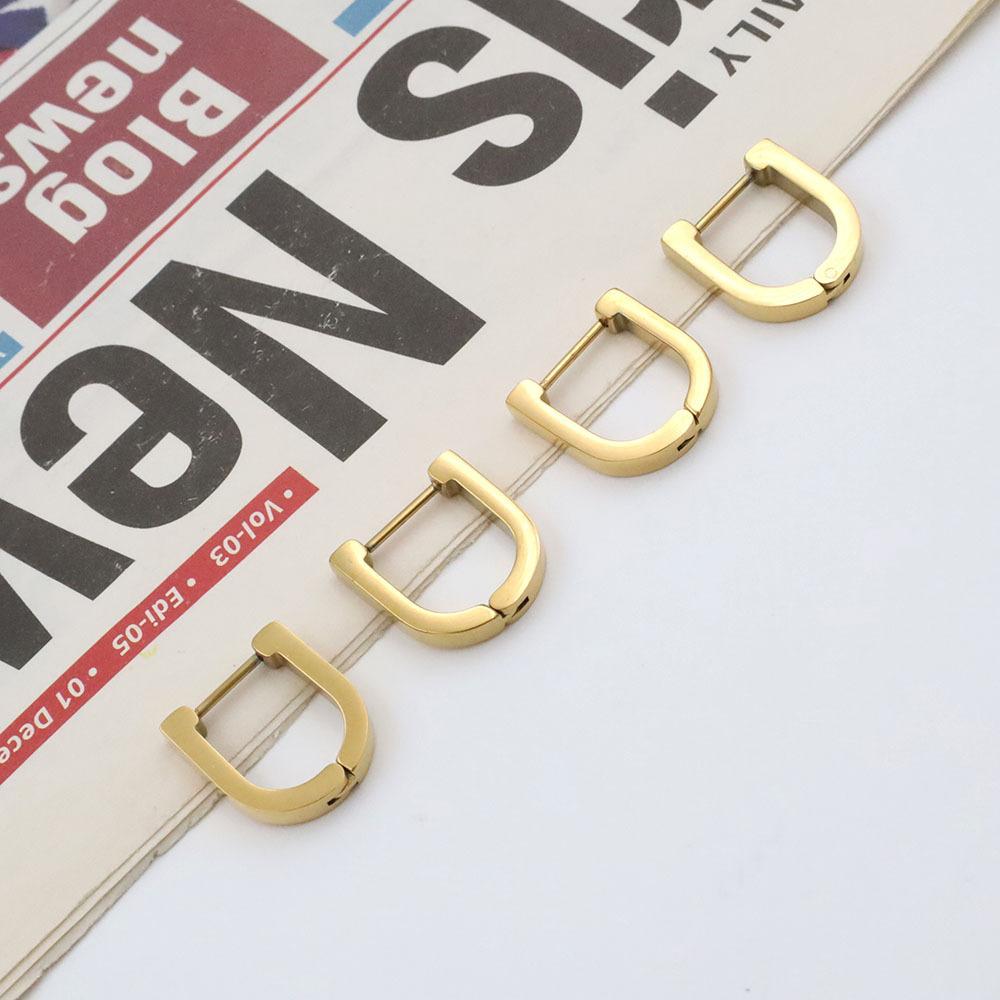 For Fashionable And Simple Smooth U-Shaped Earrings, High-End Light Luxury 18K Gold Titanium Steel Horseshoe Ear Buckles
