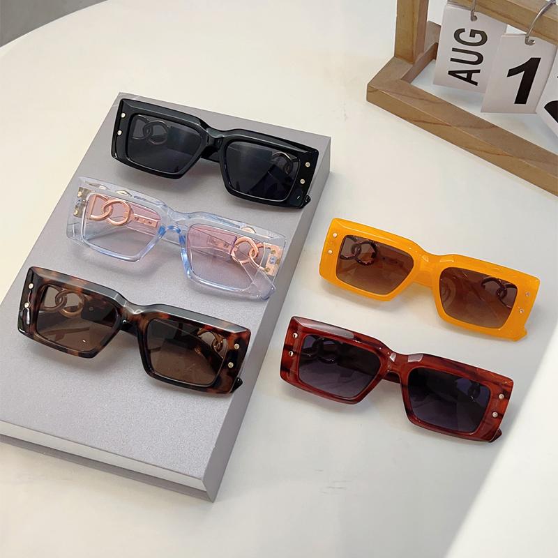 Vintage Rectangle Black Shades Women Trendy Retro Punk Decor Sunglasses Stylish Leopard Vacation Beach Sun Glasses