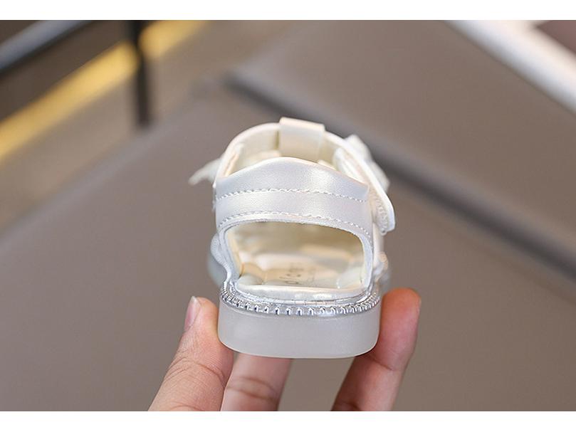 Sommer-Sandalen mit geschlossenem Zeh für Kleinkind-Mädchen mit weichen Sohlen