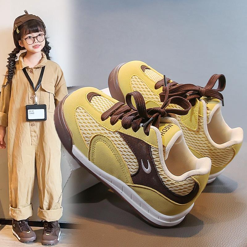 

Classmate 2025 autumn new children s comfortable breathable board shoes medium and small children s soft-soled casual moral training shoes 26-31 6 pieces in one hand жовтий